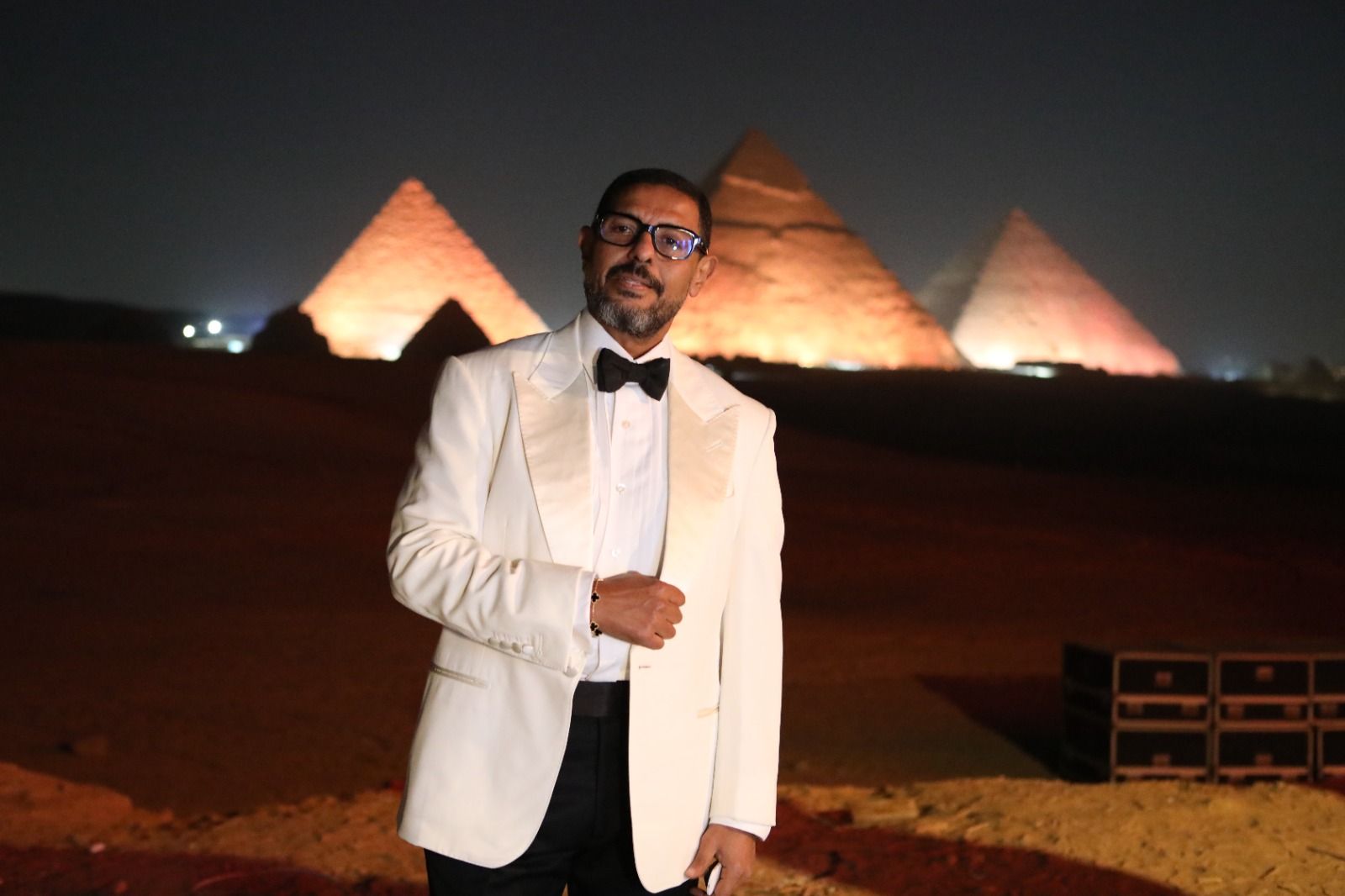 هاني فرحات يتألق في حفل كامل العدد بالأهرامات