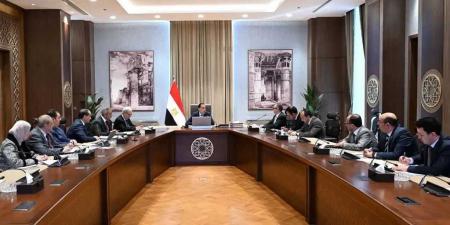رئيس الوزراء يستعرض رؤية وزارة التخطيط وخطة عملها خلال الأعوام الثلاثة المقبلة