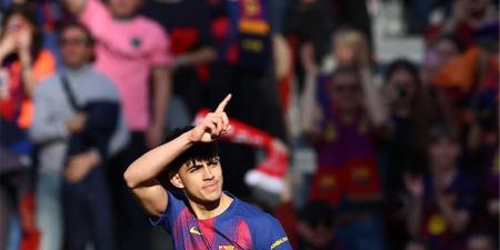 بيرنال بعد الفوز على ليفانتي: مقارنتي بأسطورة برشلونة شرف