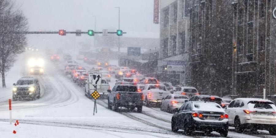 أمريكا تستعد لعاصفة ثلجية جديدة.. والمطارات تتأهب