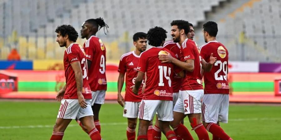 توروب يطيح بـ«ثنائي» الأهلي من تشكيل مباراة سموحة المتوقع في الدوري